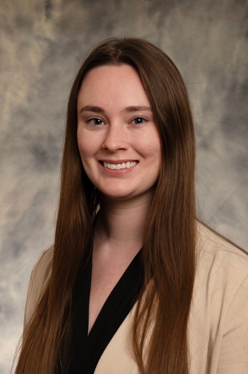 Kelly Sutherland headshot