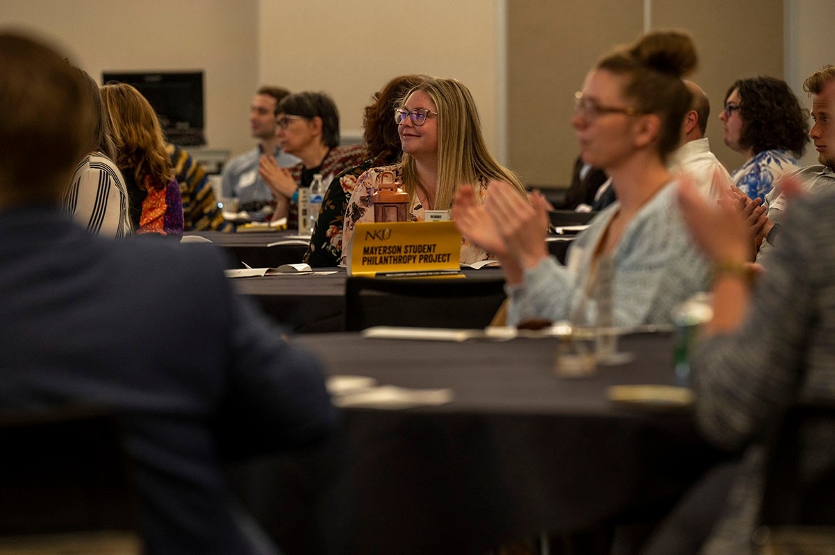 Applause at the MSPP ceremony.