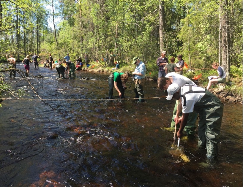 Group of students "Norsing Up" in Costa Rica