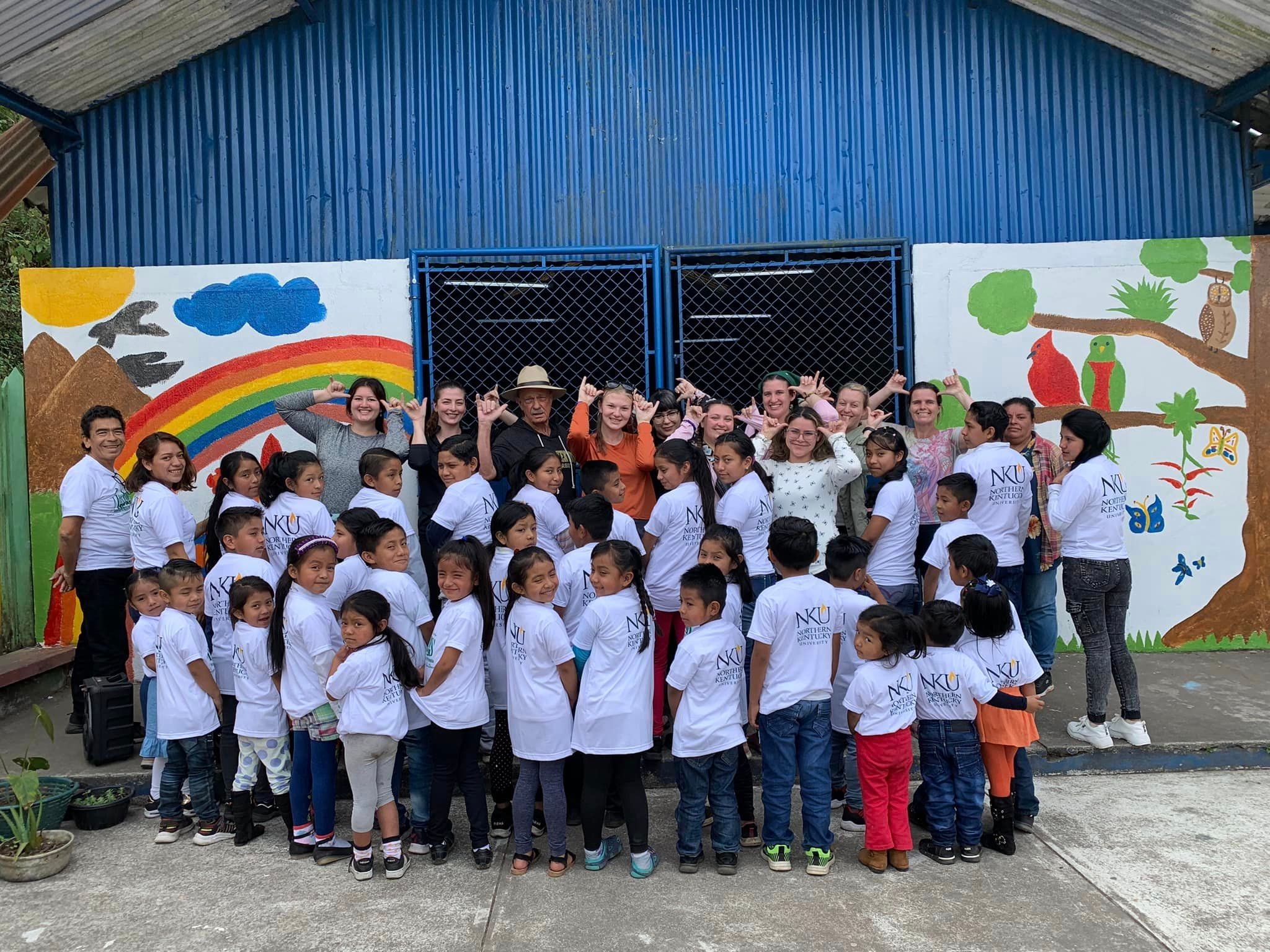 Group of students "Norsing Up" in Costa Rica