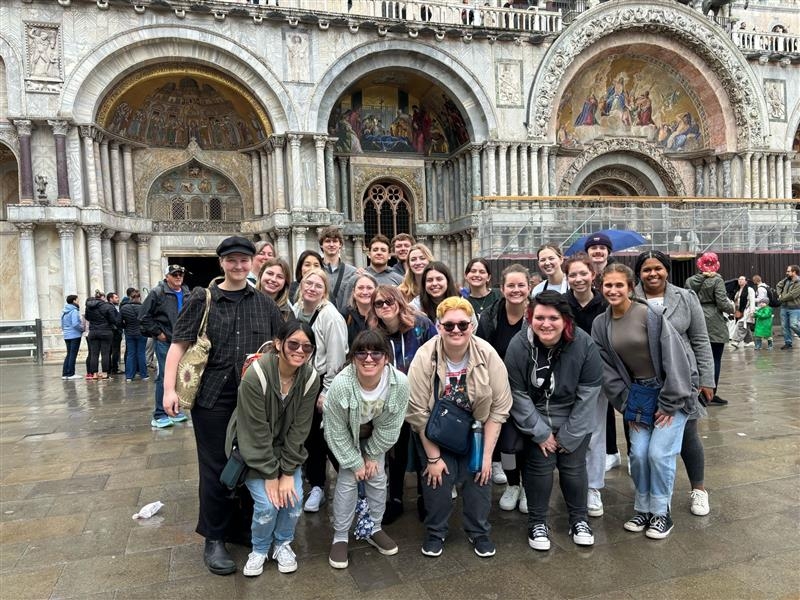 Group of students "Norsing Up" in Costa Rica