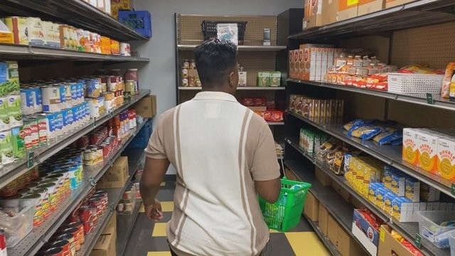 student shopping