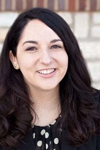 Profile photo of Carolyn Noe