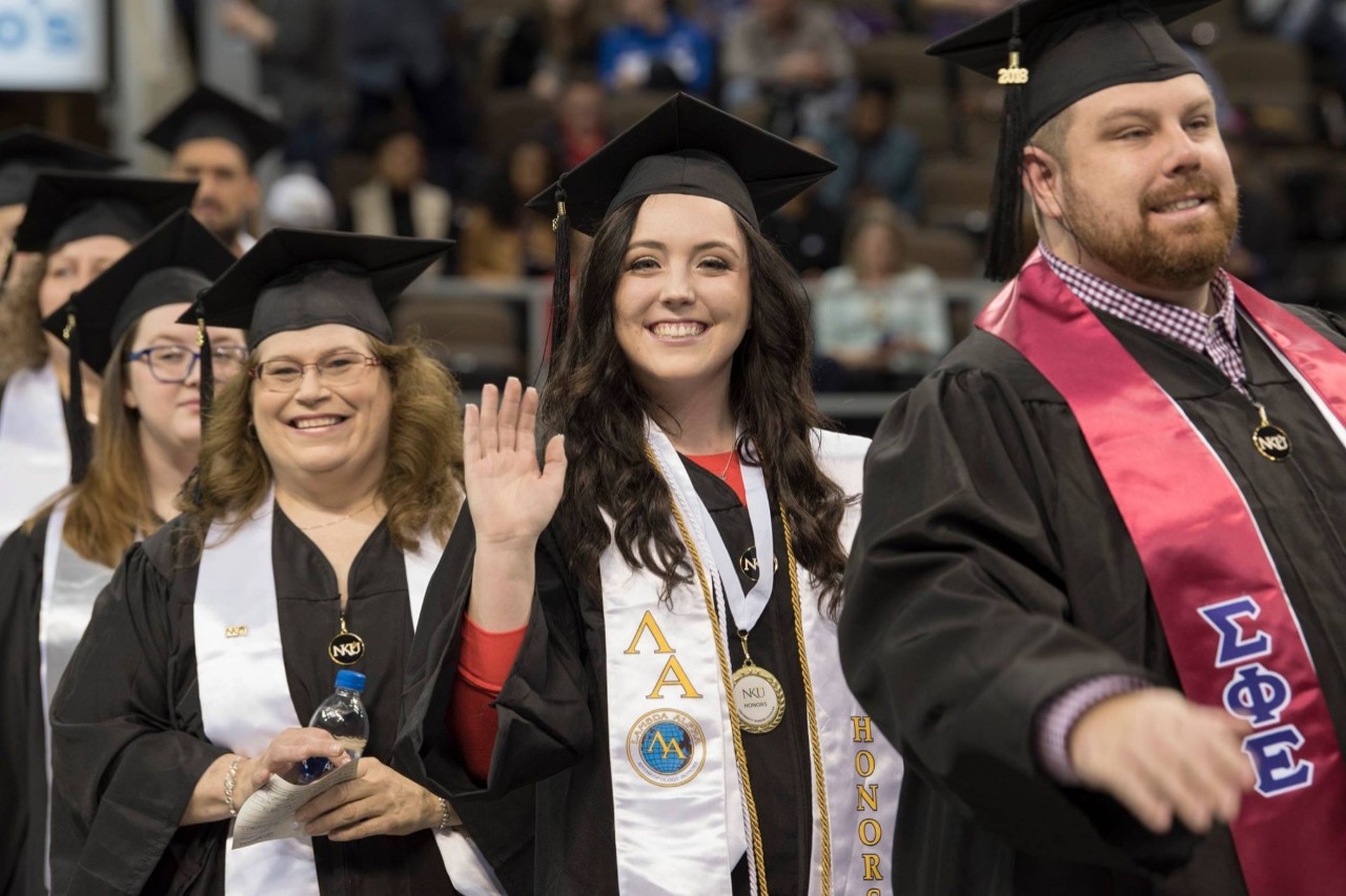 commencement running