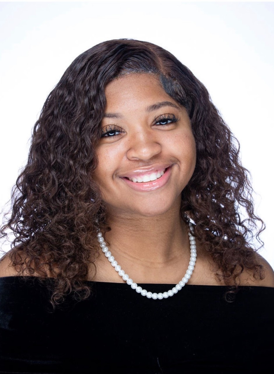 jasmine bradley Arturo Minera