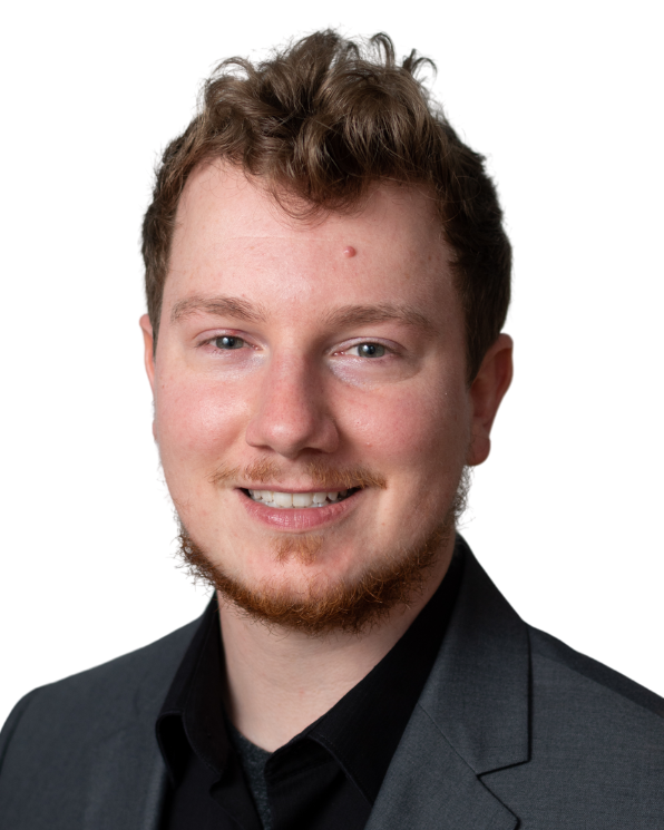 Alex Walz headshot