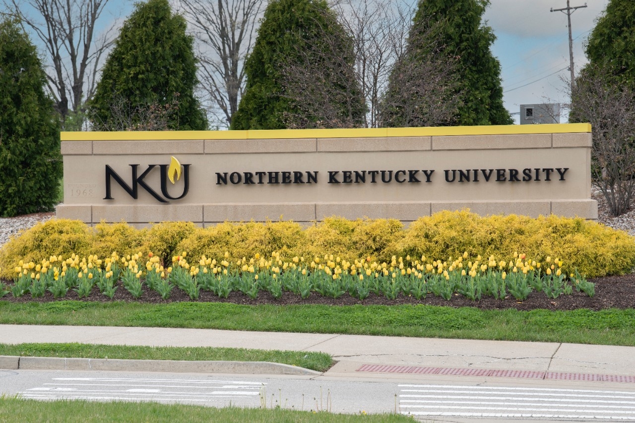 NKU Entry Sign with Flower