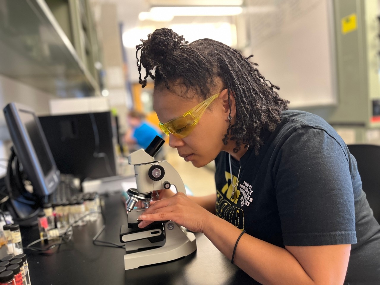 NKU Chemistry student conducting summer research in the lab